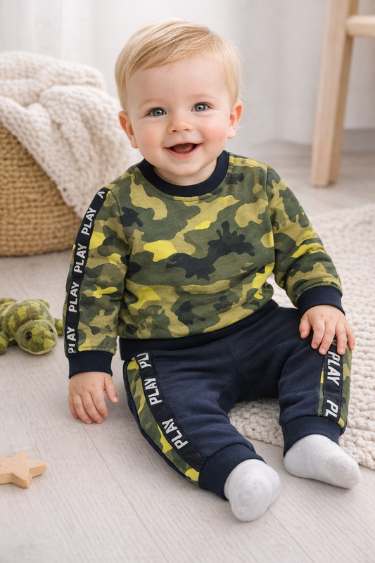 Komplet niemowlęcy chłopięcy bluza moro + spodnie dresowe PLAY